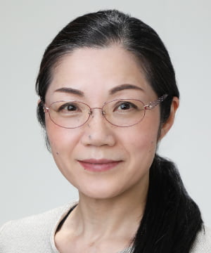 会長: 西村 ユミ