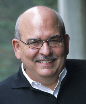 William Holzemer先生